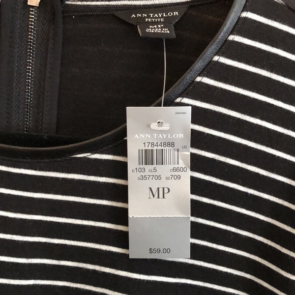 🆕Ann Taylor Stripped long sleeve top size MP. NEW - Picture 3 of 5